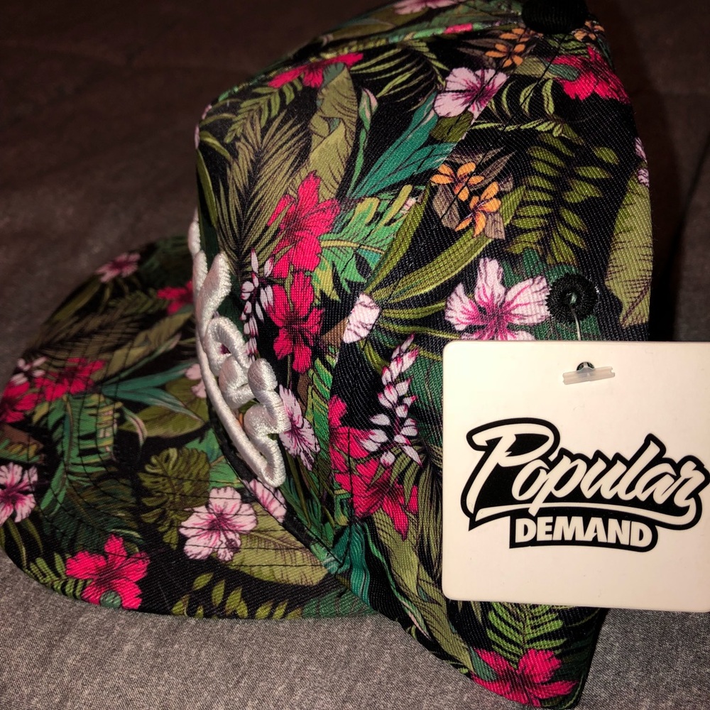 Popular Demand SnapBack - Picture 2 of 4